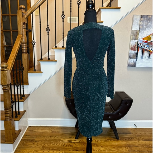 160-EUC Green glitzy dress - Picture 2 of 5